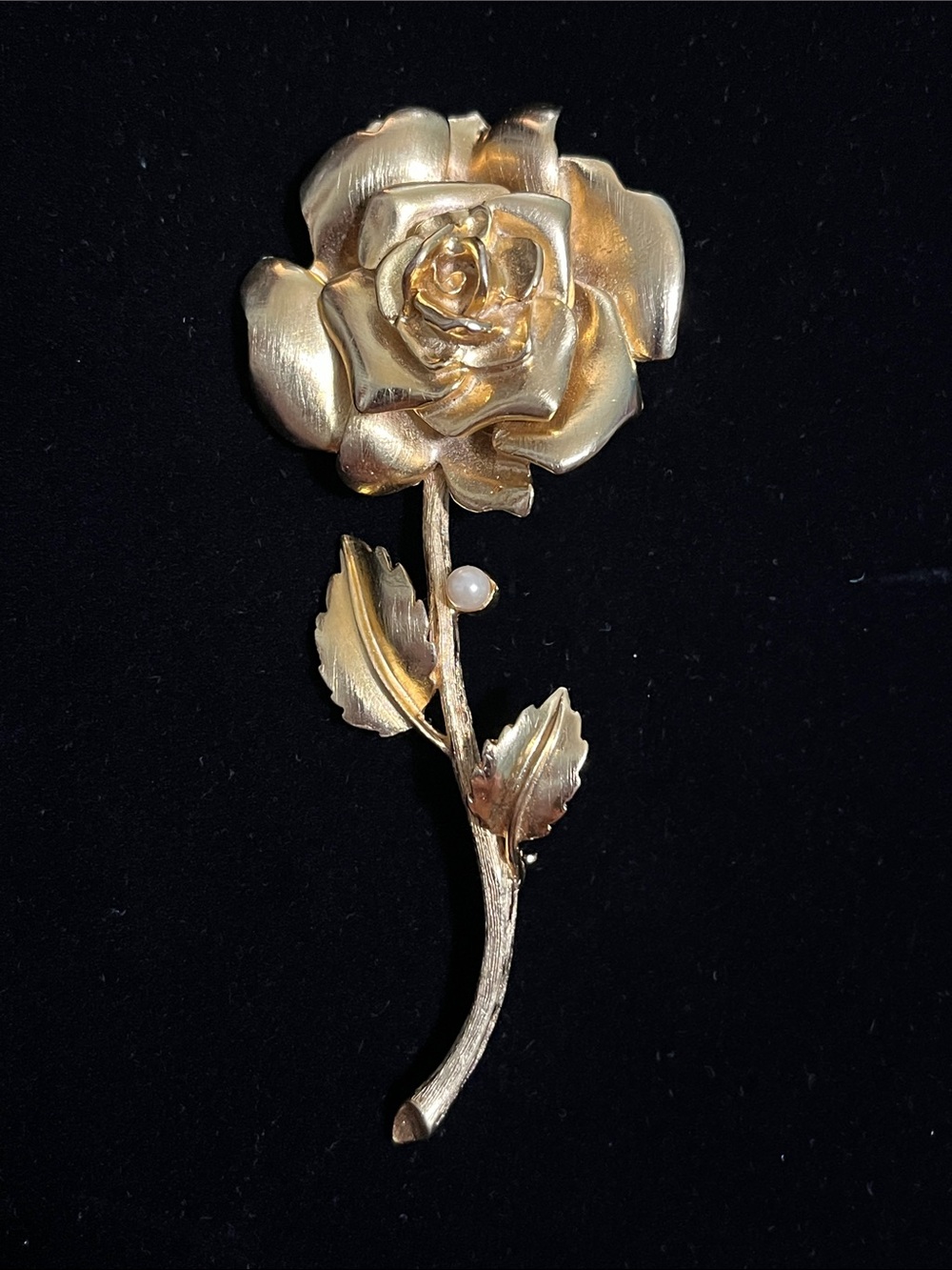 Richelieu Gold Rose Stem Brooch